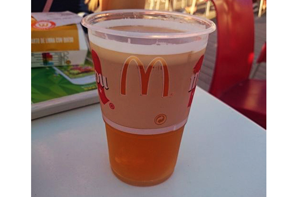 麥當勞啤酒。（圖片來源／instagram.com._ryanbowron）