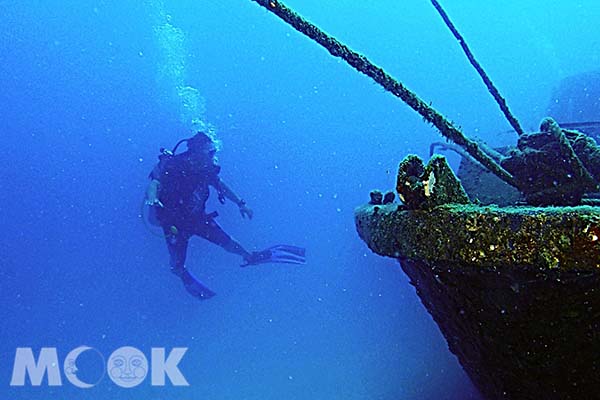 西巴丹沈船潛水。（圖片提供／馬來西亞觀光局）