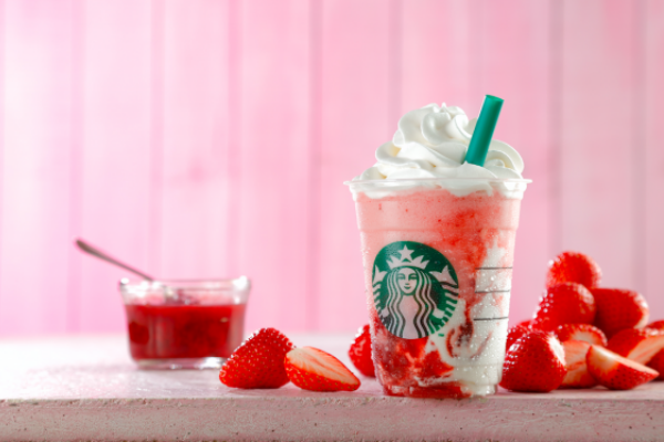 日本星巴克推出期間限定草莓星冰樂，僅在5月18日到7月14日販售。
