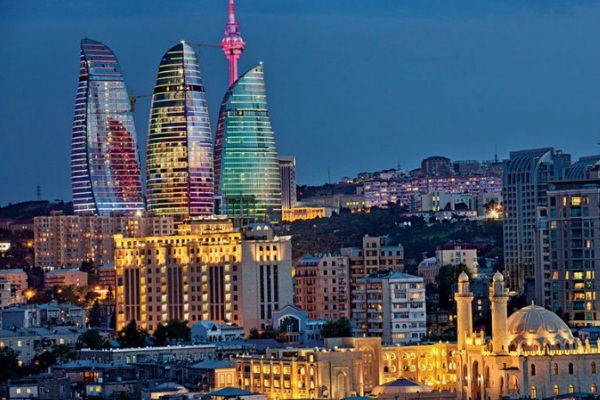 亞塞拜然首都巴庫是個歷史與現代並存的都市。（圖片來源／traveloazerbaijan）