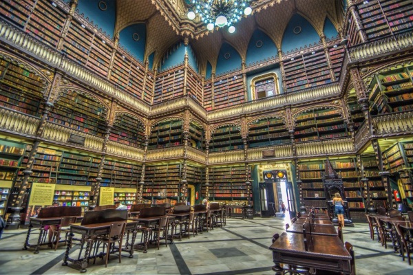 圖書館內好像置身在哈利波特的魔法世界當中。（圖片來源／realgabinete）