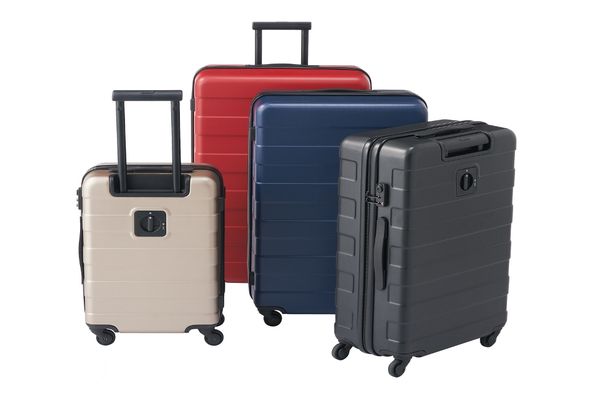 挑選不同尺寸的行李箱來因應不同旅行天數。（圖片提供／MUJI無印良品）