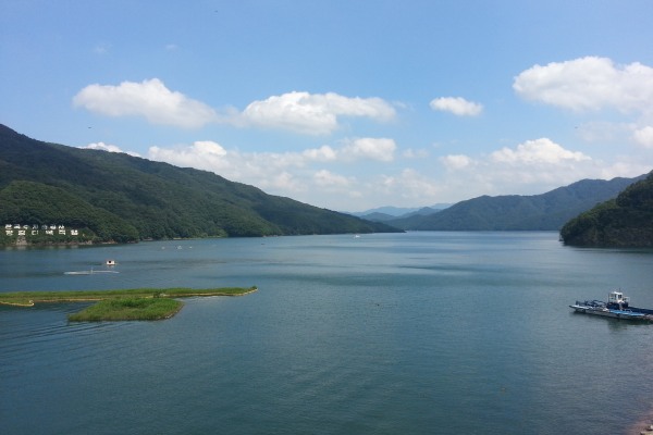 昭陽湖周圍自然景觀秀麗。（圖片來源／helloneo）