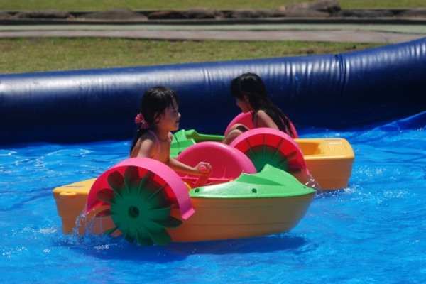 多樣兒童水上坐騎可以增進親子情誼。（圖片來源／水里玩水節）