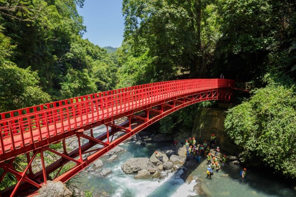 輕鬆漫步北橫美麗風景，享受山林的芬多精洗禮。（圖片來源／愛ㄑ桃）