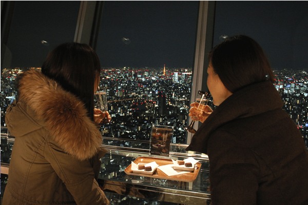 登上晴空塔展望台從高處欣賞東京風景。（圖片來源／Tokyo Skytree）