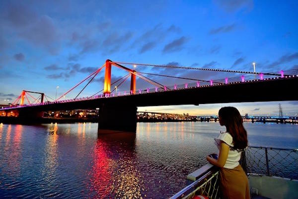 夜航活動每日晚間7點至8點排定1至2航班行駛。（圖片來源／新北市政府交通局）