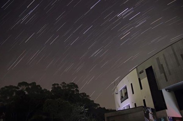 2016年最值得期待的英仙座流星雨最大值發生於8月12日。 (圖片來源／台南市政府)