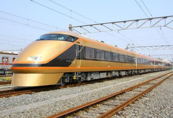 日本東武鐵道日光詣SPACIA列車。(圖片來源／東武鐵道)