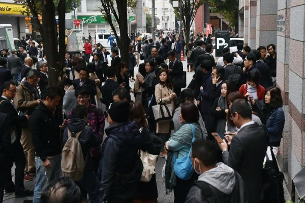 已有許多觀光客與民眾受到影響 (圖片來源／每日新聞)