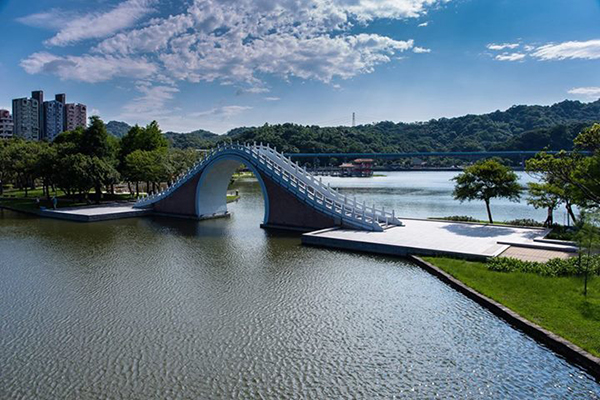 詩情畫意、氣氛破表的大湖公園