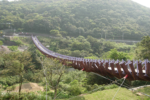 北市後花園的美稱的白石湖吊橋 (圖片來源／內湖區公所)