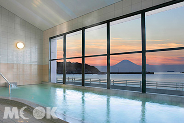 富士山的落日。(圖片提供／樂天旅遊)