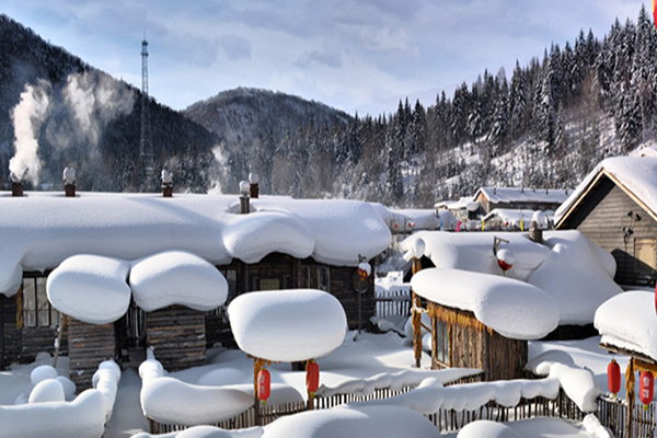 同樣也位在黑龍江、哈爾濱附近的中國雪鄉 - 雙峰林場 (圖片來源／Harbin Ice)