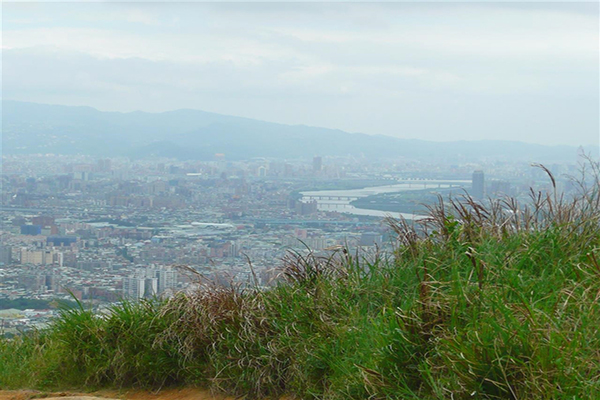 三角埔頂山可觀賞絕佳風景 (圖片來源／新北市政府)