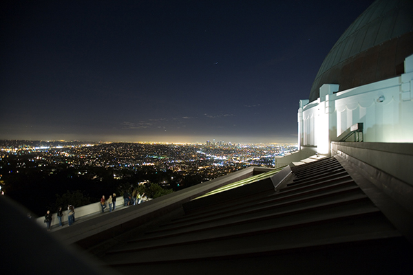 洛杉磯的閃爍夜景 (圖片來源／Wikipedia)