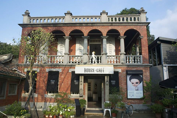 House+Café有著百年歷史的紅磚建築 (圖片來源／House+Cafe since 1910)