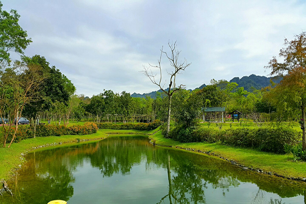 富興森林遊樂園內的夢幻湖 (圖片來源／花東縱谷國家風景區管理處)