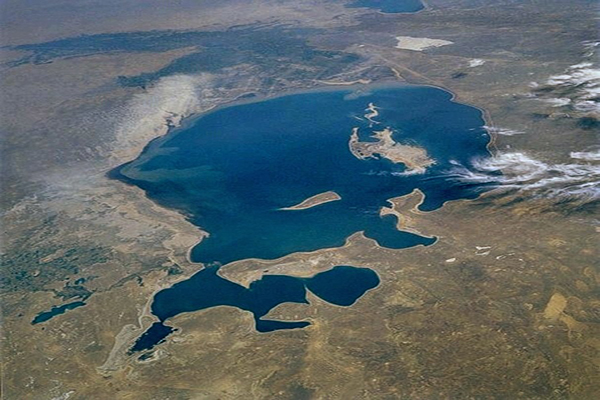 1985年的鹹海，曾為世界第四大湖 (圖片來源／Wikipedia)