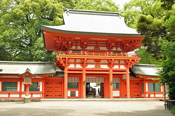日本五大姻緣神社之一 – 冰川神社 (圖片來源／Wikipedia)