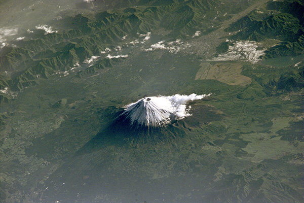 富士山航空圖 (圖片來源／Wikipedia)