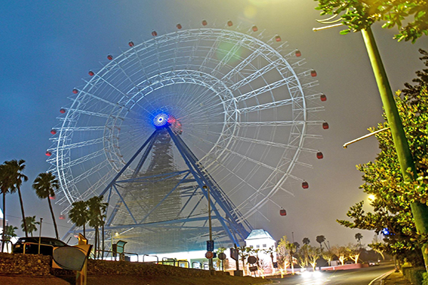 台中最新熱門新景點麗寶樂園，距離星光大地步行只需10分鐘 (圖片來源／星月大地)