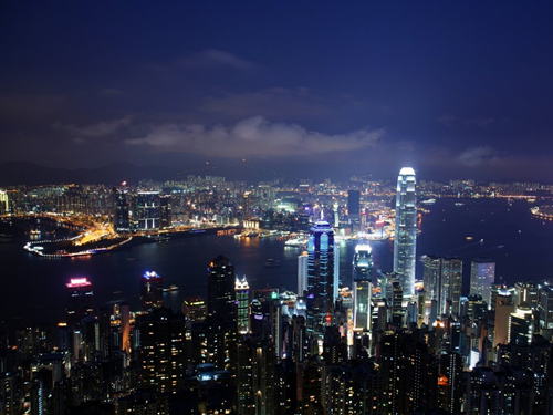 世界四大夜景名所的香港太平山頂美景，號稱百萬級夜景。(圖片來源／hklazytravel)