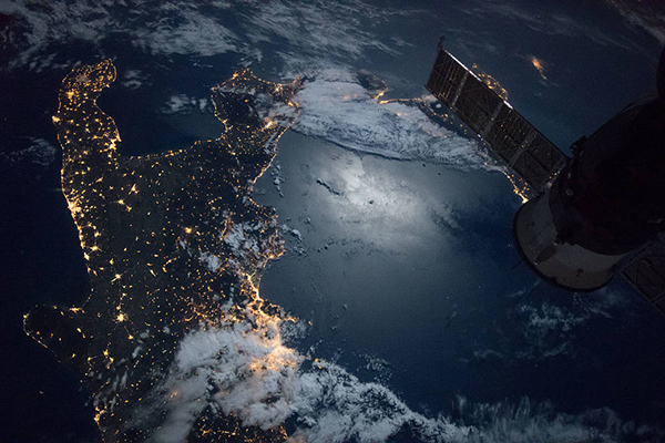 NASA空拍 – 義大利南部 (圖片來源／NASA)