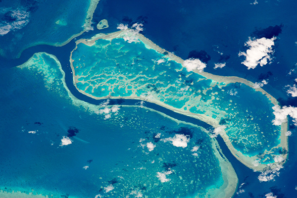 NASA空拍 – 澳洲大堡礁 (圖片來源／NASA)