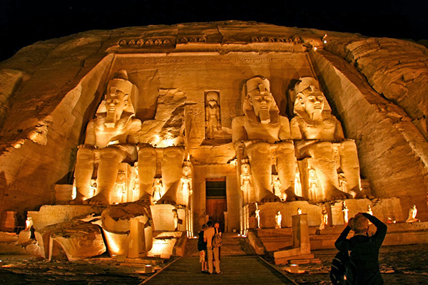 近日埃及考古團隊發現了失落七千年的古城，此項發現不僅讓考古學界相當興奮，更讓埃及的觀光注入一股新活力 (圖片來源／World Wildness)