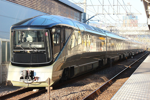 Train suite四季島 (圖片來源／Wikipedia)