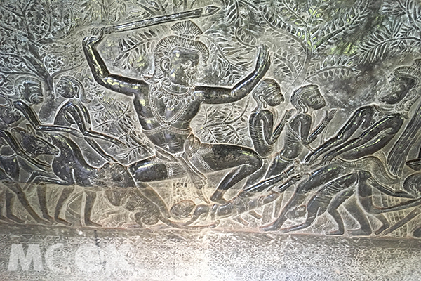 吳哥窟廟宇迴廊的壁畫