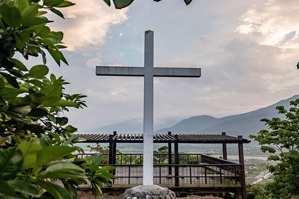 梧繞大十字架 (圖片來源／花東縱谷國家風景區管理處)