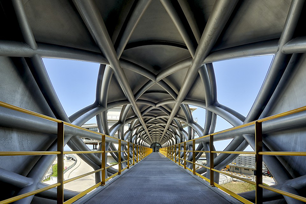 東和鋼鐵行政中心空橋獲選全球設計最佳的五座橋 (圖／張哲夫建築師事務所)