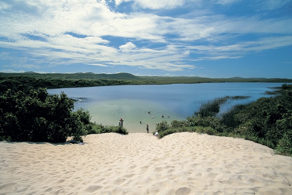摩頓島擁有大片原始自然的美景（圖／昆士蘭旅遊及活動推廣局）