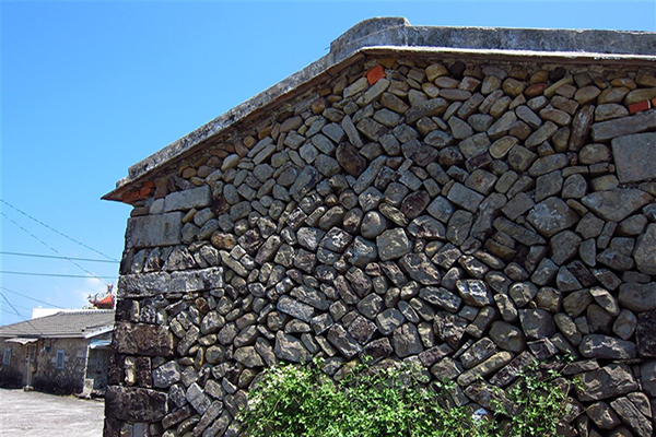 卯澳漁村獨特的「平行砌」住宅 (圖／新北市政府)