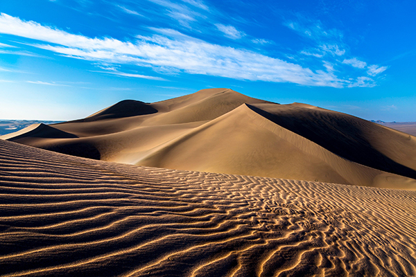 盧特沙漠 (圖／UNESCO世界遺產中心、攝影／Naser Mizban)