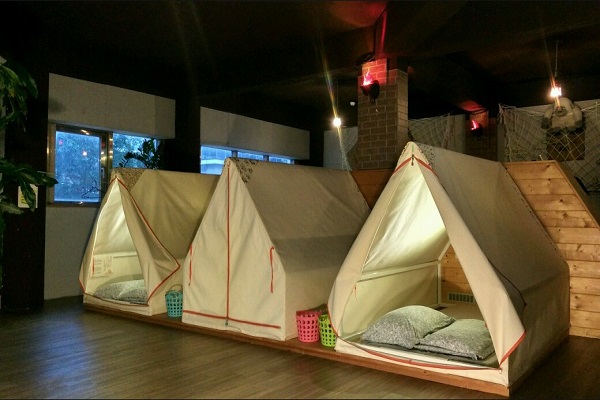 棚棚屋一個一個的帳篷搭起來十分可愛（圖／棚棚屋Pon pon woo）
