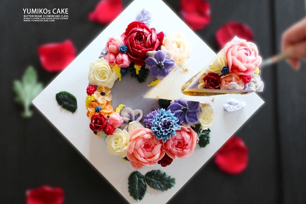 Yumiko老師創辦的Yumiko’s Cake將歐式、日式及韓式的元素都運用在擠花蛋糕中（圖／Yumiko’s Cake）