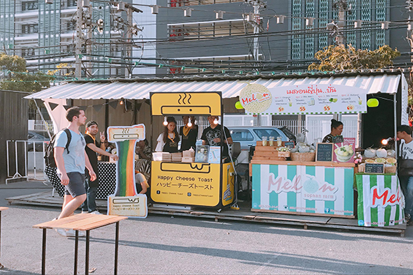 曼谷彩虹起司吐司位在Artbox市集內 (圖／Happy Cheese Toast)