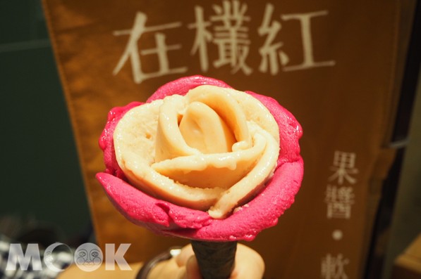 網紅最愛的「在欉紅」花朵冰淇淋，於《今天，吃什麼》週末食堂登場。(攝影／MOOK景點家張盈盈)