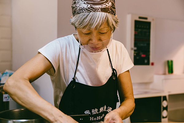 「和興號鮮魚湯」老闆娘王小姐 (圖／和興號鮮魚湯)