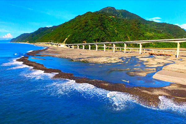 無敵海景新景點  全台最美高架橋開放通車