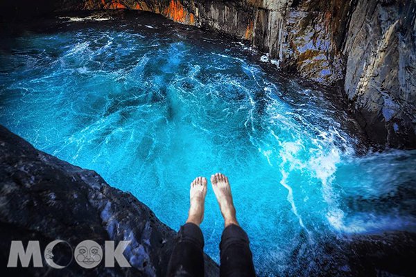 帖比倫瀑布極致清澈的水質 (圖片提供／kang_ting_liu)