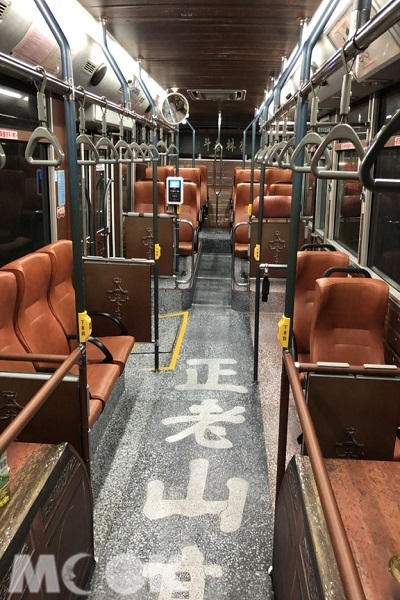 將整列公車打造不同的懷舊風格（圖／台北市政府觀光傳播局）