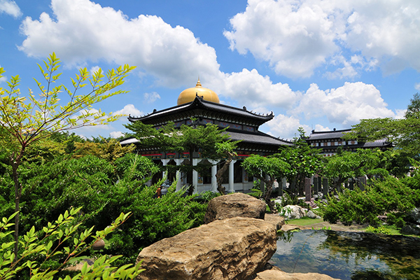 史前鐘乳石陣台灣也有  日式寺院來台南必遊