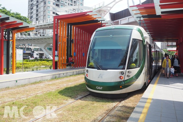 力抗空污！高雄捷運連續三個月捷運公車免費搭
