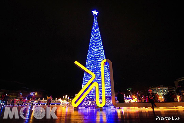 基隆海洋廣場 - 「海洋環保聖誕樹」 (圖片提供／liu.p.hsuan)