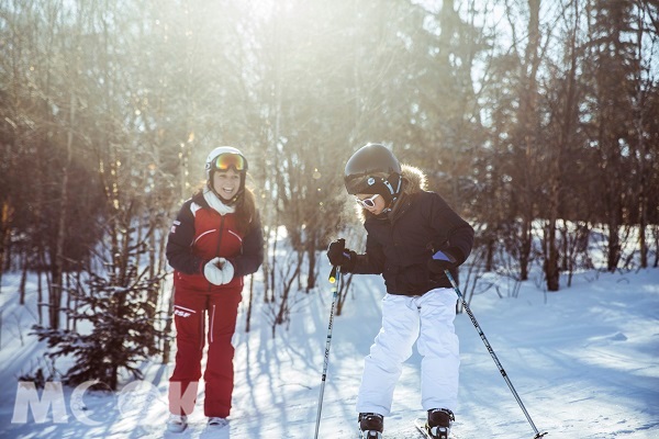 分齡分層的滑雪課程，讓步論是滑雪高手到兒童都能盡情享受滑雪樂趣（圖片提供／Club Med Tomamu）