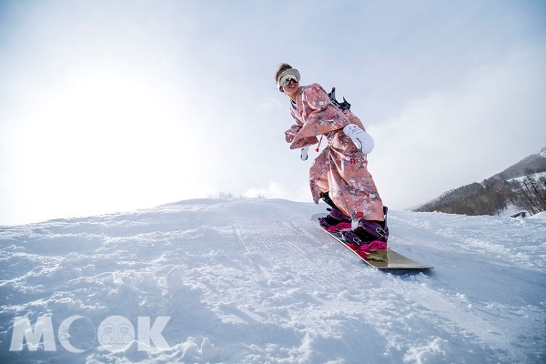 Club Med Tomamu北海道度假村提供多樣化的滑雪後活動，多元的展區與場景都可以體驗不同的休憩時光（圖片提供／Club Med Tomamu）